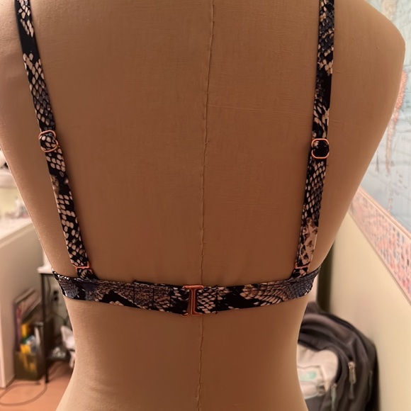 Shade and Shore Triangle Snake Print Bikini Top - Picture 3 of 4
